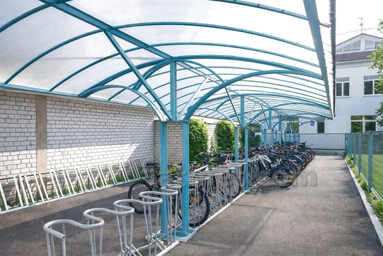 LN0009. Velo nojume uz centrālā balsta ar izliektu jumtu