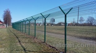 3D drošības nožogojums ar V - veida papildus elementu