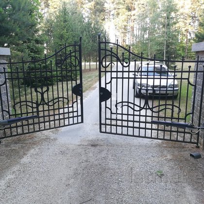 Vārtu automatikas maontāža