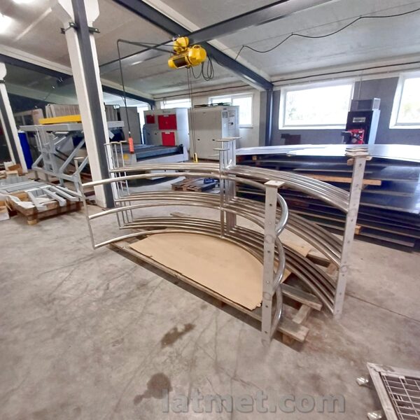 Nerūsējošā tērauda margu detaļas