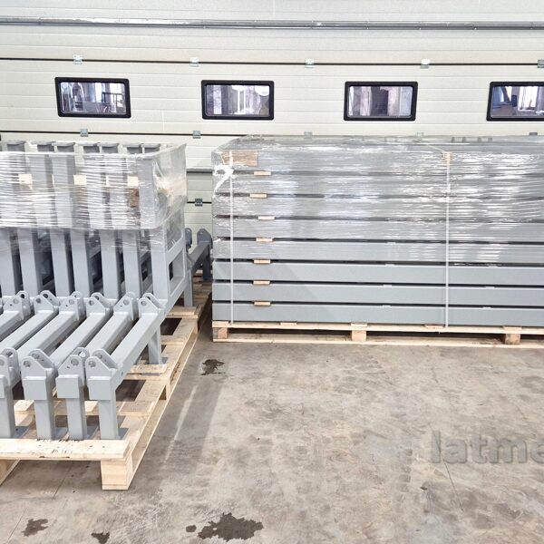 Platformu  platformu uzglabāšana ražošanas cehā