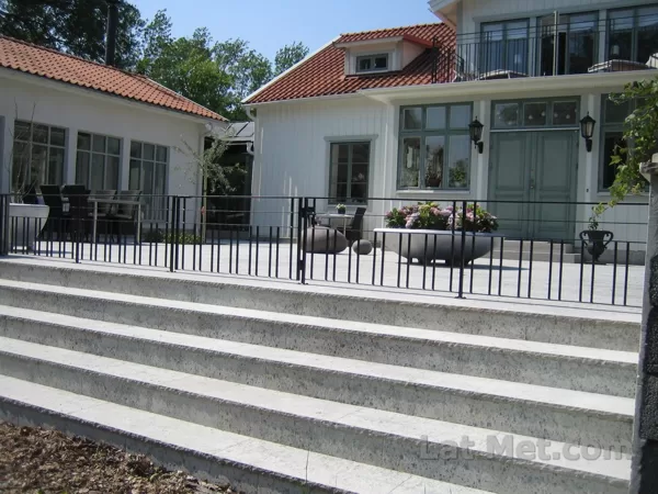 Terases nožogojums un vārtiņi Zviedrija, Upsala