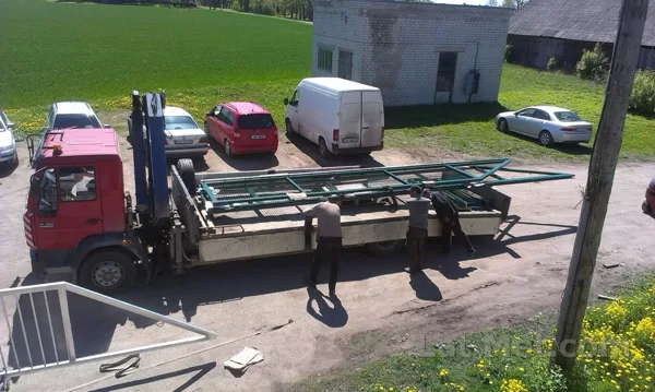Industriālu bīdāmu vārtu piegāde klientam