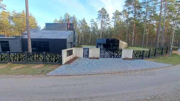 Lāzergriezts nožogojums