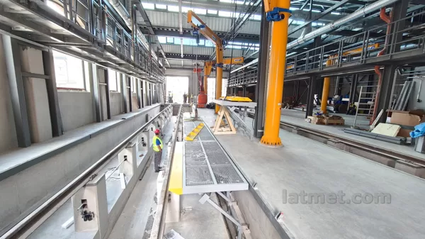 Tramvaja platformu montāža
