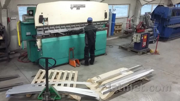 Lokšnu lieksanas prese 3m, 80t